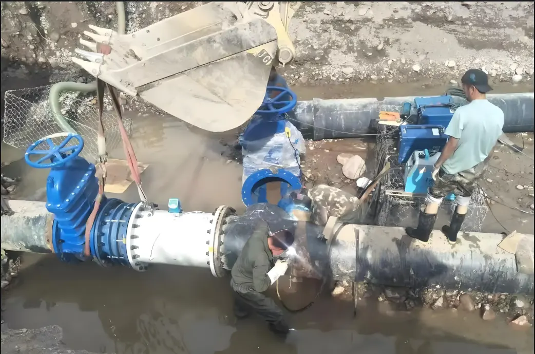 Instalación de medidor de flujo Flow meter installation
