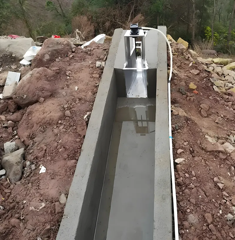 Medidor de caudal de canal abierto Open channel flow meter