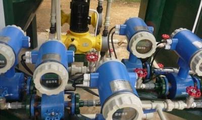 El medidor de flujo electromagnético está equipado con un anillo de tierra